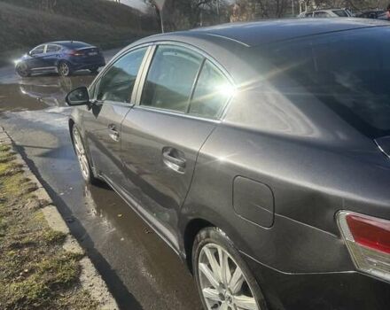 Черный Тойота Авенсис, объемом двигателя 2.2 л и пробегом 218 тыс. км за 9000 $, фото 15 на Automoto.ua