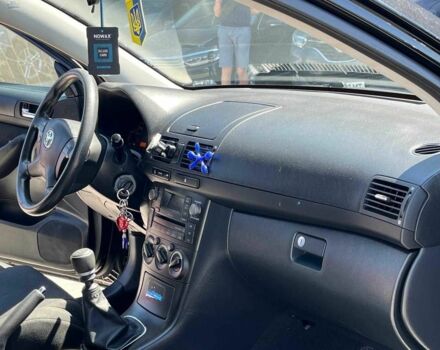 Чорний Тойота Авенсіс, об'ємом двигуна 2 л та пробігом 330 тис. км за 6830 $, фото 13 на Automoto.ua