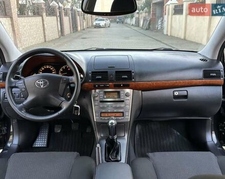 Чорний Тойота Авенсіс, об'ємом двигуна 1.8 л та пробігом 136 тис. км за 8300 $, фото 47 на Automoto.ua