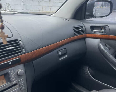 Чорний Тойота Авенсіс, об'ємом двигуна 1.8 л та пробігом 265 тис. км за 6300 $, фото 17 на Automoto.ua