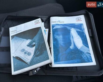 Чорний Тойота Авенсіс, об'ємом двигуна 1.8 л та пробігом 136 тис. км за 8300 $, фото 62 на Automoto.ua