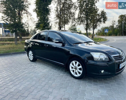 Черный Тойота Авенсис, объемом двигателя 1.8 л и пробегом 233 тыс. км за 6550 $, фото 2 на Automoto.ua