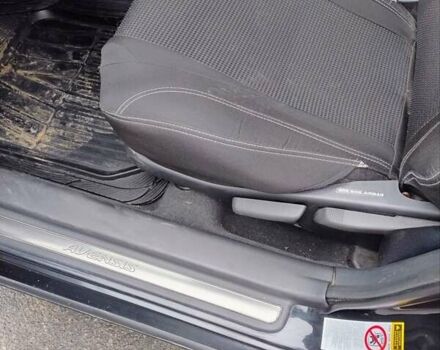 Черный Тойота Авенсис, объемом двигателя 1.8 л и пробегом 256 тыс. км за 7999 $, фото 18 на Automoto.ua