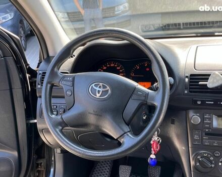 Чорний Тойота Авенсіс, об'ємом двигуна 2 л та пробігом 330 тис. км за 7690 $, фото 18 на Automoto.ua