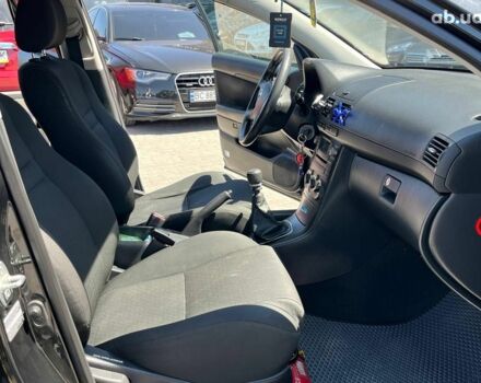 Чорний Тойота Авенсіс, об'ємом двигуна 2 л та пробігом 330 тис. км за 7690 $, фото 14 на Automoto.ua