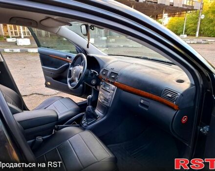 Черный Тойота Авенсис, объемом двигателя 1.8 л и пробегом 183 тыс. км за 7500 $, фото 9 на Automoto.ua