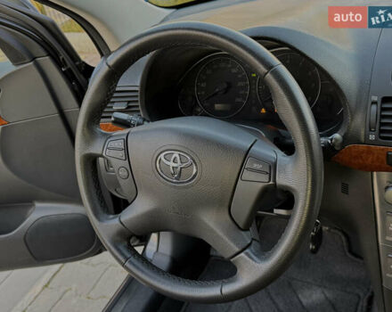 Черный Тойота Авенсис, объемом двигателя 1.8 л и пробегом 98 тыс. км за 10300 $, фото 67 на Automoto.ua