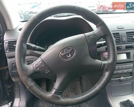 Черный Тойота Авенсис, объемом двигателя 1.8 л и пробегом 297 тыс. км за 7490 $, фото 8 на Automoto.ua