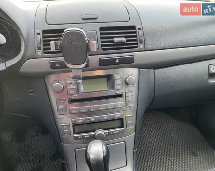 Черный Тойота Авенсис, объемом двигателя 1.8 л и пробегом 240 тыс. км за 6313 $, фото 11 на Automoto.ua