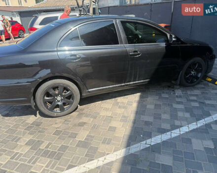 Чорний Тойота Авенсіс, об'ємом двигуна 2 л та пробігом 210 тис. км за 7500 $, фото 1 на Automoto.ua