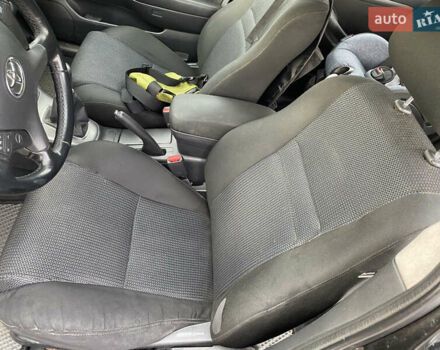 Черный Тойота Авенсис, объемом двигателя 1.8 л и пробегом 240 тыс. км за 6313 $, фото 12 на Automoto.ua