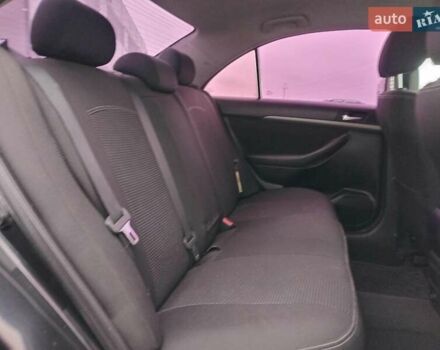 Черный Тойота Авенсис, объемом двигателя 1.8 л и пробегом 297 тыс. км за 7490 $, фото 19 на Automoto.ua