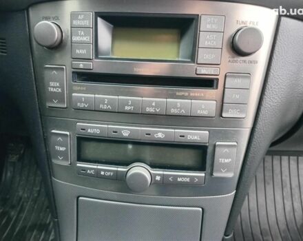 Черный Тойота Авенсис, объемом двигателя 1.8 л и пробегом 297 тыс. км за 7490 $, фото 21 на Automoto.ua