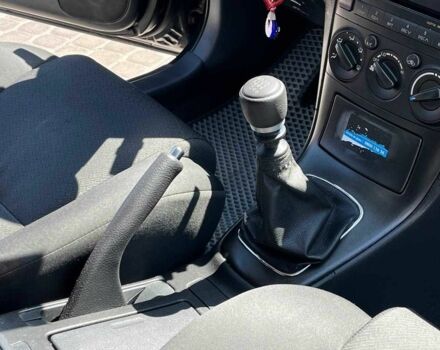 Чорний Тойота Авенсіс, об'ємом двигуна 2 л та пробігом 330 тис. км за 6830 $, фото 12 на Automoto.ua