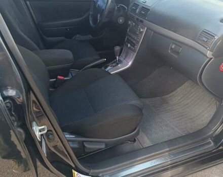 Черный Тойота Авенсис, объемом двигателя 1.8 л и пробегом 202 тыс. км за 7900 $, фото 8 на Automoto.ua