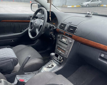 Чорний Тойота Авенсіс, об'ємом двигуна 1.8 л та пробігом 265 тис. км за 6300 $, фото 13 на Automoto.ua
