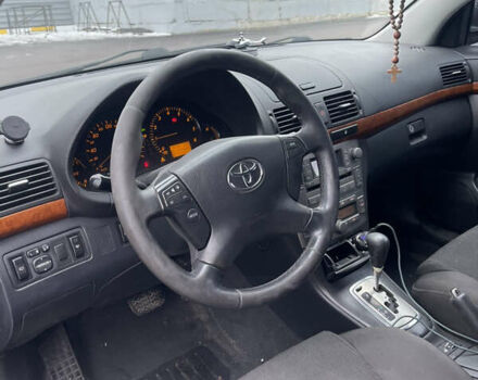 Чорний Тойота Авенсіс, об'ємом двигуна 1.8 л та пробігом 265 тис. км за 6300 $, фото 14 на Automoto.ua