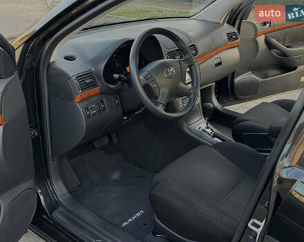 Черный Тойота Авенсис, объемом двигателя 1.8 л и пробегом 98 тыс. км за 10300 $, фото 47 на Automoto.ua