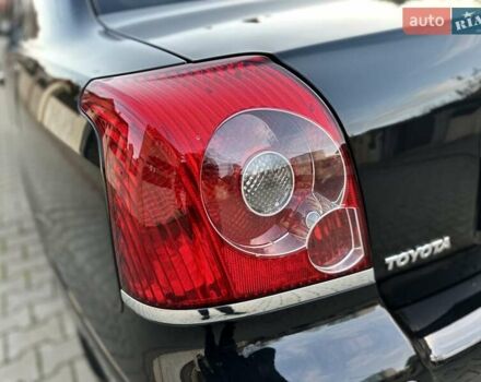 Чорний Тойота Авенсіс, об'ємом двигуна 1.8 л та пробігом 136 тис. км за 8300 $, фото 34 на Automoto.ua