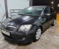 Черный Тойота Авенсис, объемом двигателя 1.8 л и пробегом 256 тыс. км за 7999 $, фото 2 на Automoto.ua