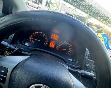 Черный Тойота Авенсис, объемом двигателя 2 л и пробегом 270 тыс. км за 8300 $, фото 7 на Automoto.ua