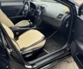 Чорний Тойота Авенсіс, об'ємом двигуна 1.6 л та пробігом 281 тис. км за 9600 $, фото 10 на Automoto.ua