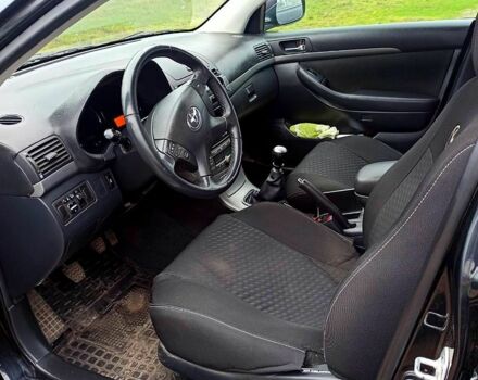 Черный Тойота Авенсис, объемом двигателя 2 л и пробегом 230 тыс. км за 7500 $, фото 9 на Automoto.ua