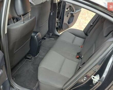 Чорний Тойота Авенсіс, об'ємом двигуна 1.6 л та пробігом 113 тис. км за 9500 $, фото 32 на Automoto.ua