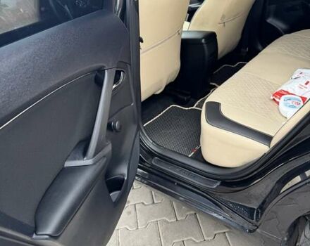 Чорний Тойота Авенсіс, об'ємом двигуна 1.6 л та пробігом 281 тис. км за 9600 $, фото 5 на Automoto.ua