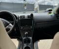 Чорний Тойота Авенсіс, об'ємом двигуна 1.6 л та пробігом 281 тис. км за 9600 $, фото 6 на Automoto.ua