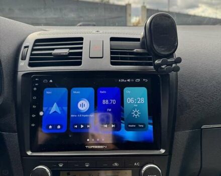 Чорний Тойота Авенсіс, об'ємом двигуна 1.6 л та пробігом 281 тис. км за 9600 $, фото 12 на Automoto.ua