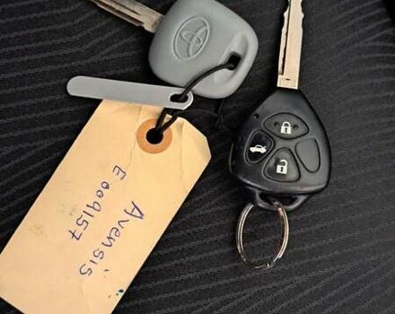 Чорний Тойота Авенсіс, об'ємом двигуна 1.6 л та пробігом 113 тис. км за 9500 $, фото 57 на Automoto.ua