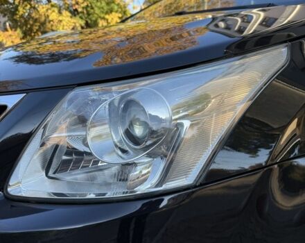 Черный Тойота Авенсис, объемом двигателя 1.8 л и пробегом 193 тыс. км за 9199 $, фото 7 на Automoto.ua