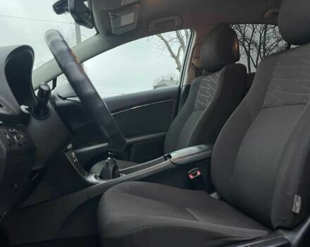 Чорний Тойота Авенсіс, об'ємом двигуна 2.2 л та пробігом 320 тис. км за 8100 $, фото 8 на Automoto.ua