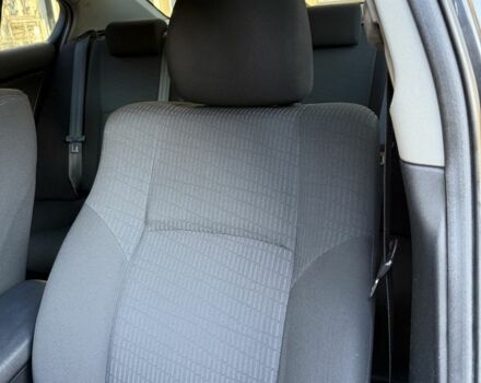 Черный Тойота Авенсис, объемом двигателя 1.8 л и пробегом 193 тыс. км за 9199 $, фото 12 на Automoto.ua