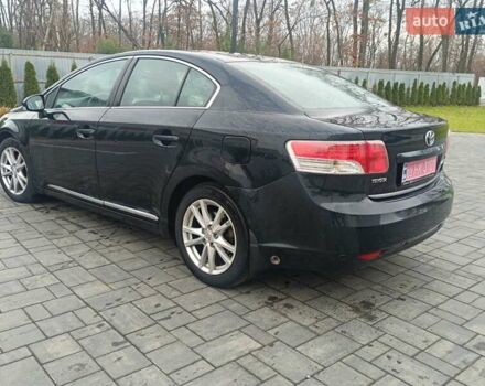 Чорний Тойота Авенсіс, об'ємом двигуна 1.8 л та пробігом 243 тис. км за 8550 $, фото 5 на Automoto.ua