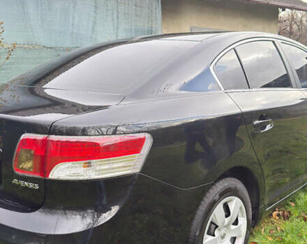 Чорний Тойота Авенсіс, об'ємом двигуна 1.8 л та пробігом 172 тис. км за 8700 $, фото 2 на Automoto.ua