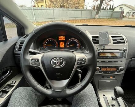 Черный Тойота Авенсис, объемом двигателя 1.8 л и пробегом 220 тыс. км за 8400 $, фото 3 на Automoto.ua