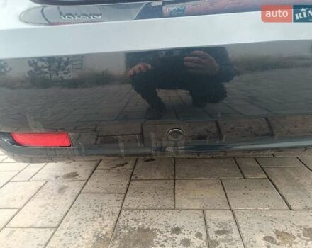 Чорний Тойота Авенсіс, об'ємом двигуна 1.8 л та пробігом 243 тис. км за 8550 $, фото 22 на Automoto.ua