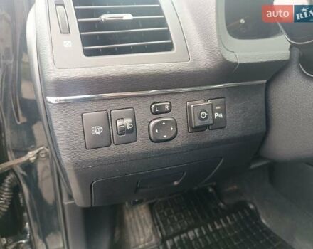 Чорний Тойота Авенсіс, об'ємом двигуна 1.8 л та пробігом 243 тис. км за 8550 $, фото 12 на Automoto.ua