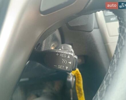 Чорний Тойота Авенсіс, об'ємом двигуна 1.8 л та пробігом 243 тис. км за 8550 $, фото 19 на Automoto.ua