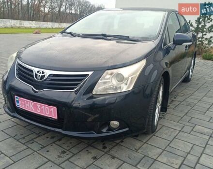 Чорний Тойота Авенсіс, об'ємом двигуна 1.8 л та пробігом 243 тис. км за 8550 $, фото 1 на Automoto.ua
