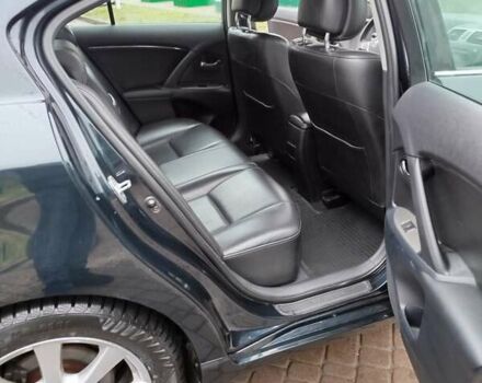 Черный Тойота Авенсис, объемом двигателя 1.99 л и пробегом 198 тыс. км за 9000 $, фото 7 на Automoto.ua