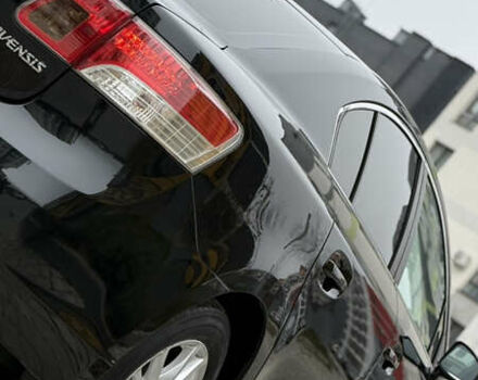 Черный Тойота Авенсис, объемом двигателя 2 л и пробегом 300 тыс. км за 8950 $, фото 18 на Automoto.ua