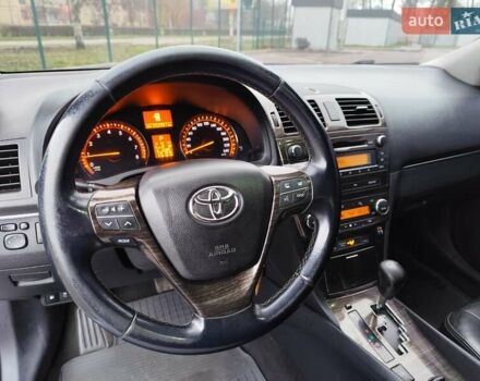 Черный Тойота Авенсис, объемом двигателя 2 л и пробегом 202 тыс. км за 10700 $, фото 8 на Automoto.ua