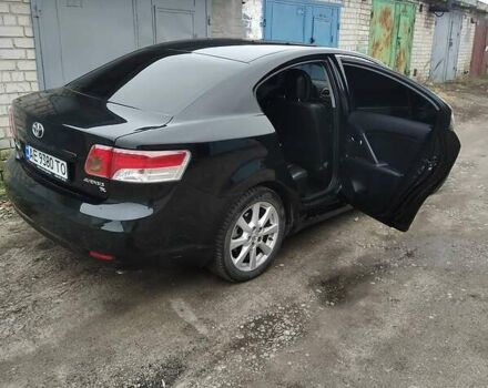 Чорний Тойота Авенсіс, об'ємом двигуна 2 л та пробігом 177 тис. км за 9400 $, фото 5 на Automoto.ua