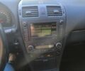 Чорний Тойота Авенсіс, об'ємом двигуна 2 л та пробігом 154 тис. км за 9800 $, фото 5 на Automoto.ua