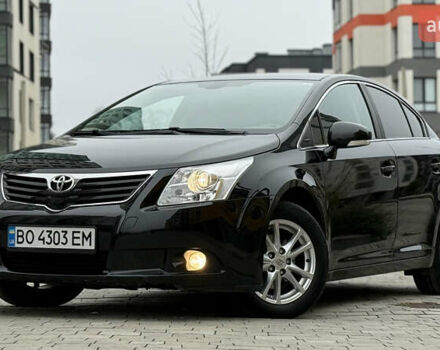 Черный Тойота Авенсис, объемом двигателя 2 л и пробегом 300 тыс. км за 8950 $, фото 2 на Automoto.ua