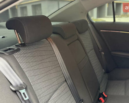 Черный Тойота Авенсис, объемом двигателя 2 л и пробегом 300 тыс. км за 8950 $, фото 39 на Automoto.ua