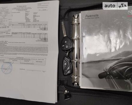Черный Тойота Авенсис, объемом двигателя 1.8 л и пробегом 118 тыс. км за 9900 $, фото 2 на Automoto.ua